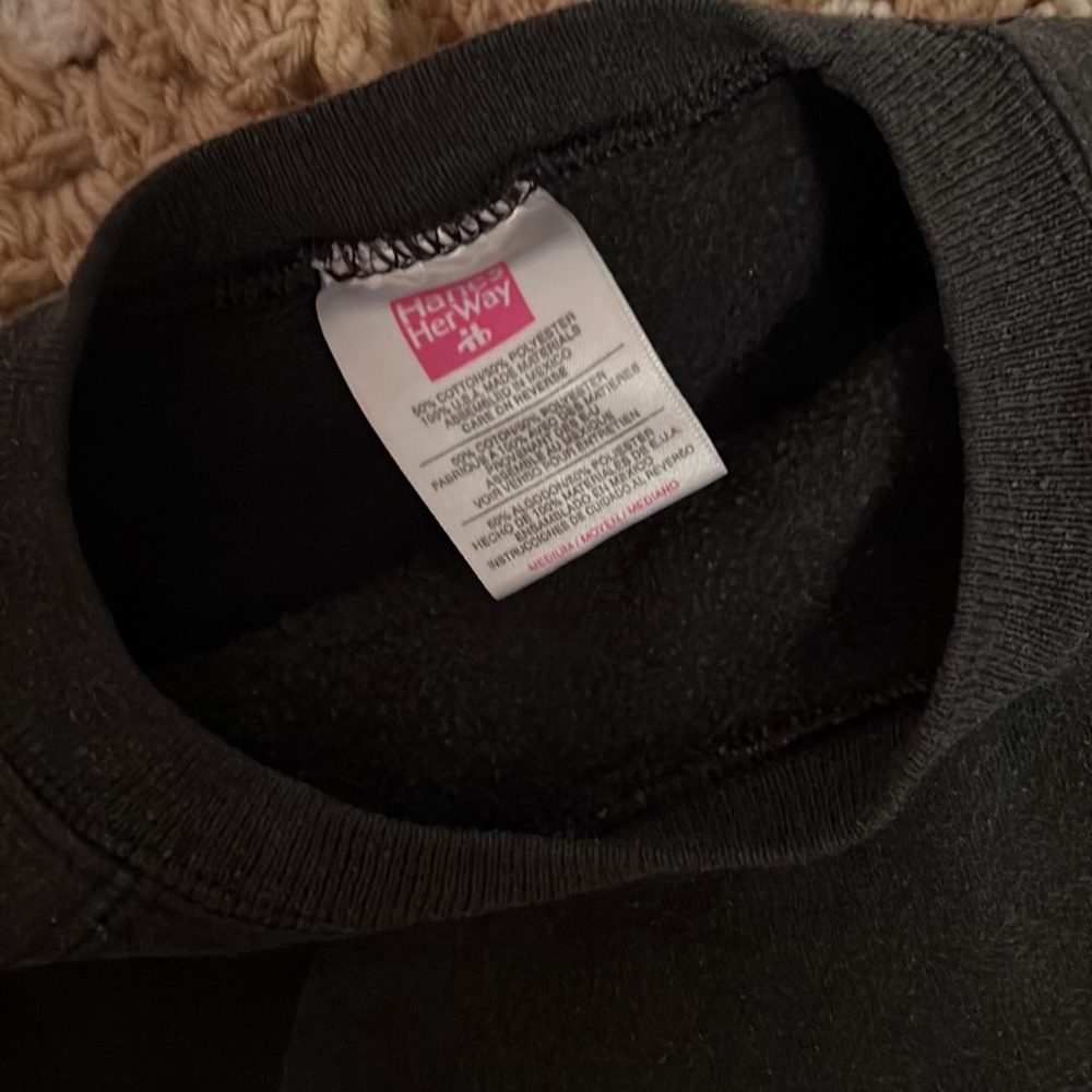 Women’s Medium Black Comfy Crew Neck Sweatshirt